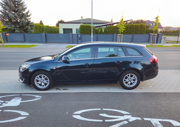 Opel Insignia cena 29900 przebieg: 253000, rok produkcji 2014 z Gniezno małe 154